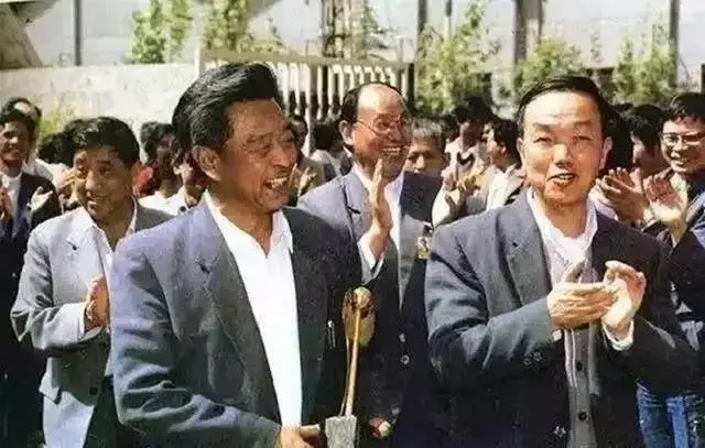 红塔山香烟多少钱一条_红塔山香烟_红塔山香烟红盒多少钱