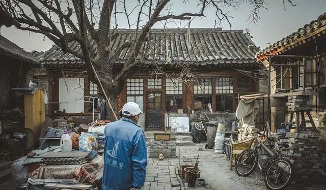 农村净流出人口达 2.56 亿，城市化进程中的年轻人都去哪了？
