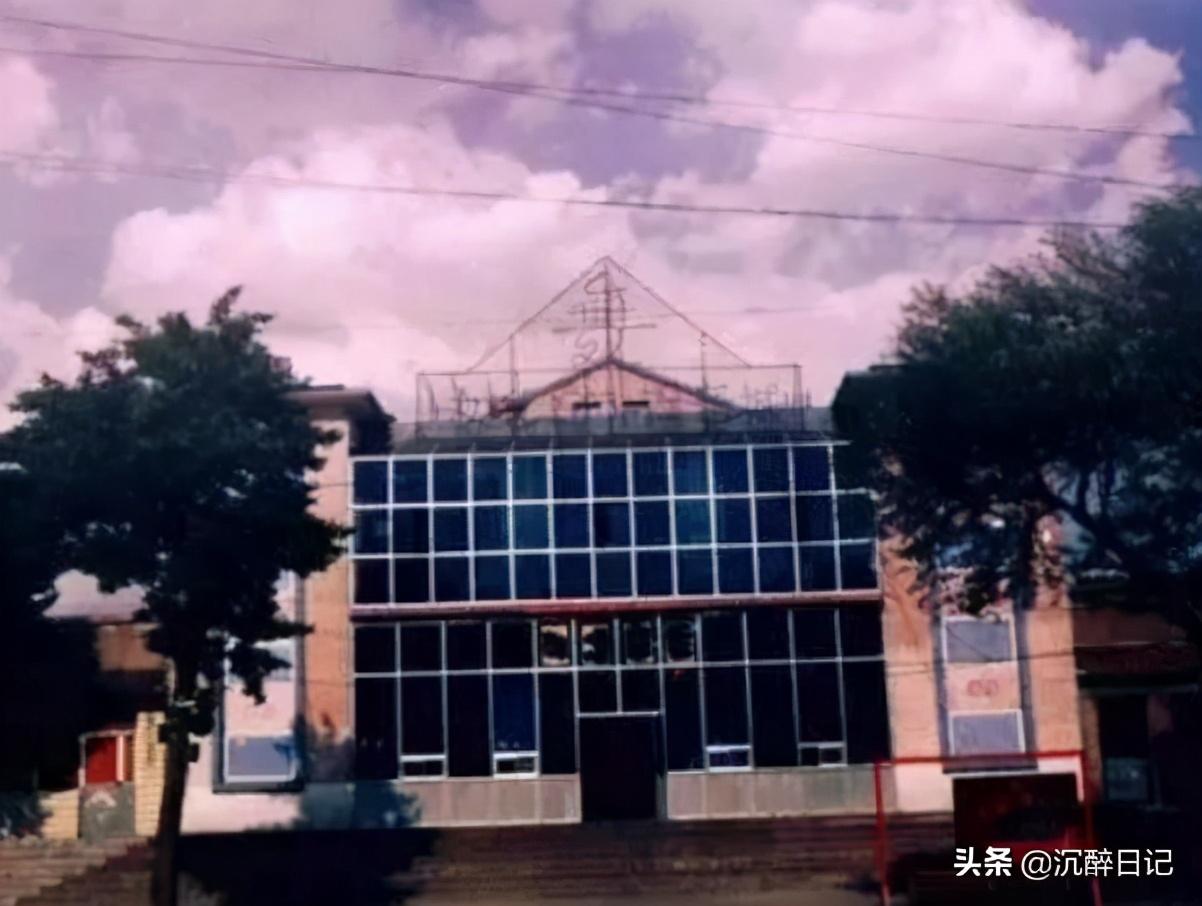 香烟希尔顿的烟叶是哪里生产的_香烟希尔顿价格_希尔顿香烟