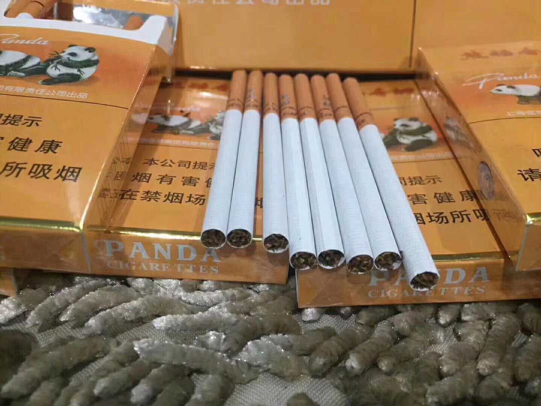 外烟_杨柳烟外晓寒轻_烟外面有小黄点还能抽吗