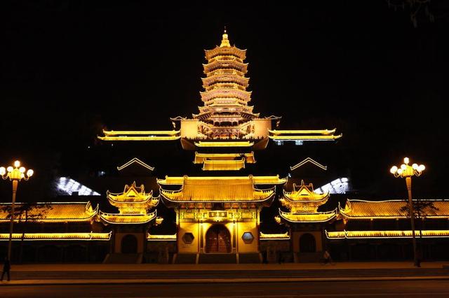 香烟大前门是哪里产的_大前门香烟_香烟大前门多少钱一盒