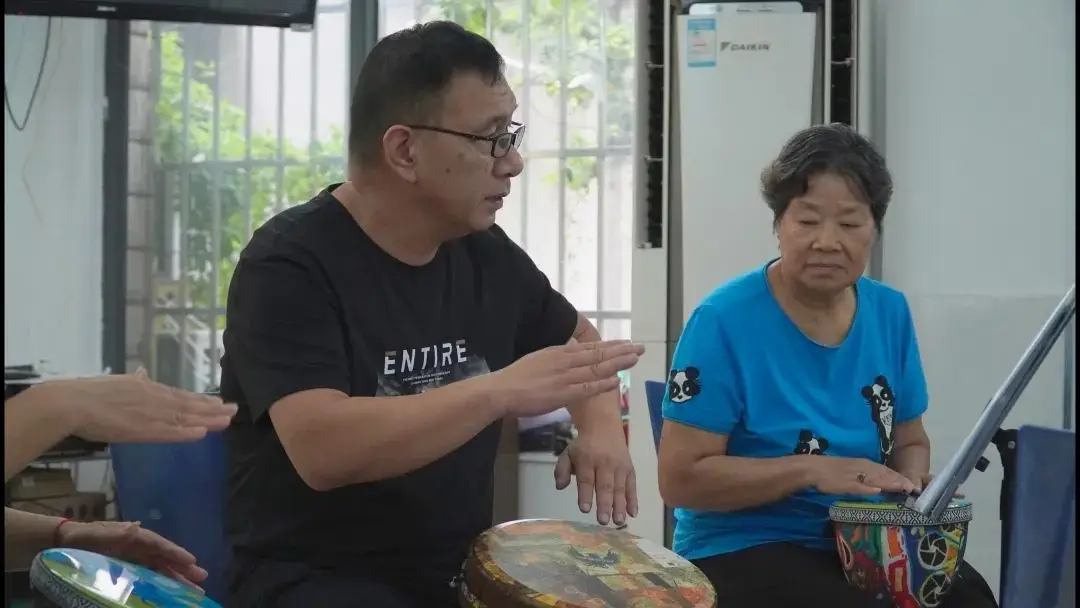 春城烟标价钱_春城香烟_春城烟盒